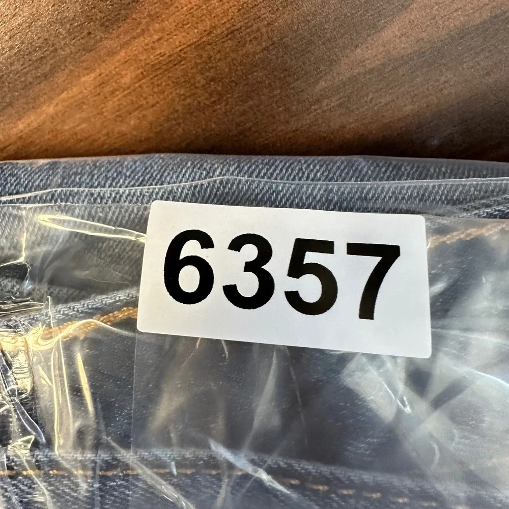 Levi's 501 Original Fit Jeans Men's Size 33x34 Blue Medium Wash Denim Pants